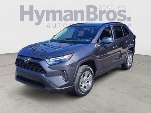 Used 2023 Toyota RAV4 XLE w/ Convenience Package image 7