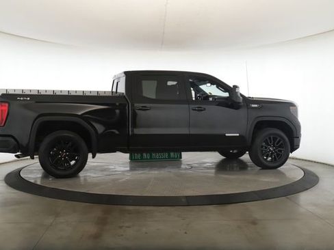 Used 2025 GMC Sierra 1500 Elevation w/ Preferred Package image 6