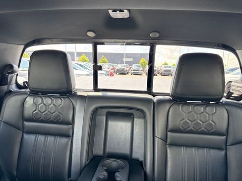 Used 2022 Nissan Frontier PRO-4X AWD/4WD image 26