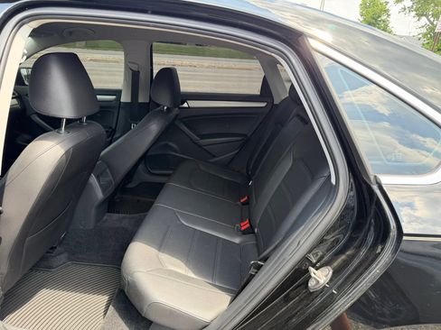 Used 2015 Volkswagen Passat 1.8T S FWD image 17