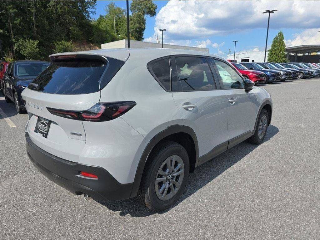 New 2026 MAZDA CX-5 Select AWD/4WD image 3