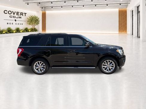 Used 2020 Ford Expedition XLT w/ Equipment Group 202A RWD image 13