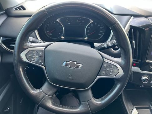 Used 2020 Chevrolet Traverse RS image 17