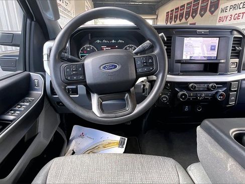 Used 2025 Ford F250 XLT image 5