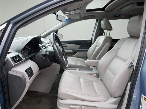 Used 2011 Honda Odyssey EX-L image 10