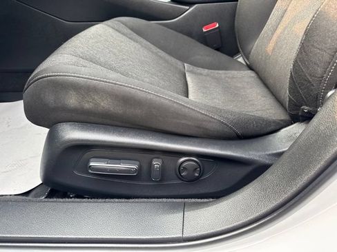 Used 2023 Honda Accord EX image 11