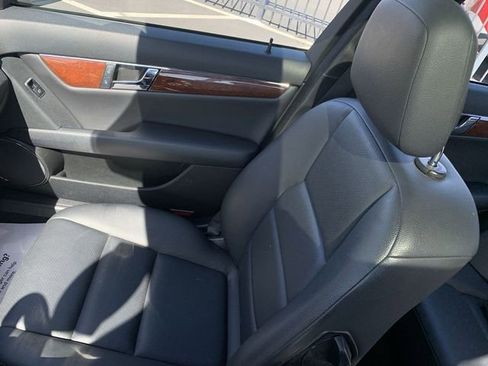 Used 2011 Mercedes-Benz C 300 Sedan image 28