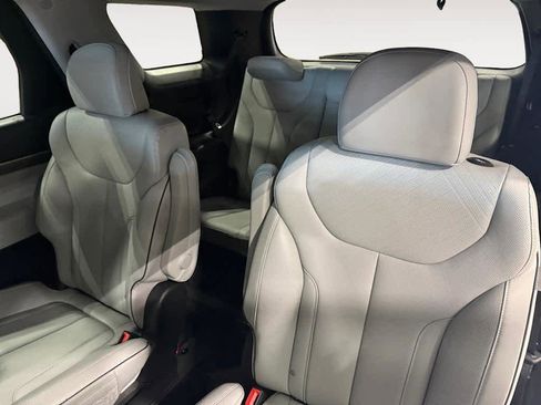 Used 2025 Hyundai Palisade SEL AWD/4WD image 14