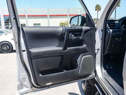 Used 2024 Toyota 4Runner TRD Off-Road Premium w/ Moonroof Package AWD/4WD image 36