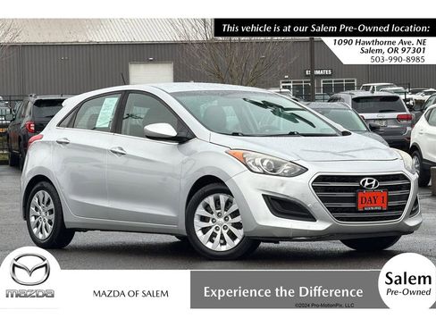 Used 2017 Hyundai Elantra GT image 1