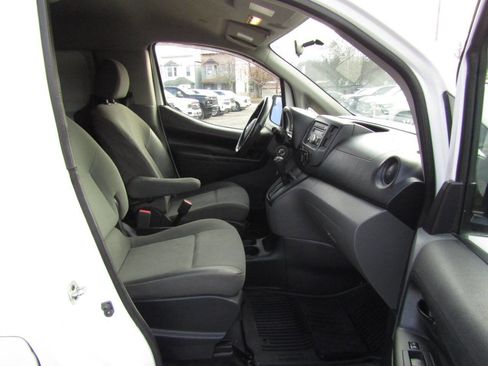 Used 2017 Nissan NV200 S image 25