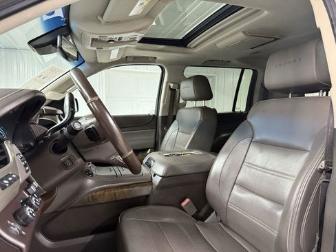 Used 2018 GMC Yukon XL Denali w/ Denali Ultimate Package AWD/4WD image 10