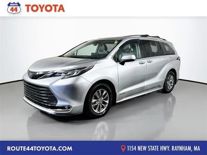 Used 2021 Toyota Sienna XLE w/ XLE Plus Package
