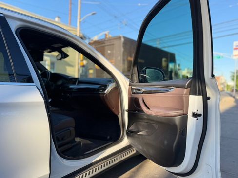 Used 2017 BMW X5 xDrive35i AWD/4WD image 12