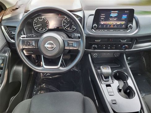 Used 2023 Nissan Rogue S image 26