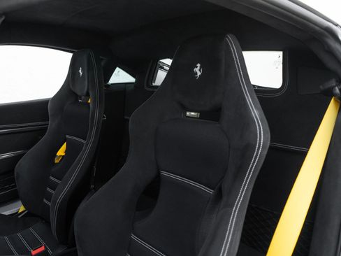 Used 2015 Ferrari 458 Speciale Coupe RWD image 7