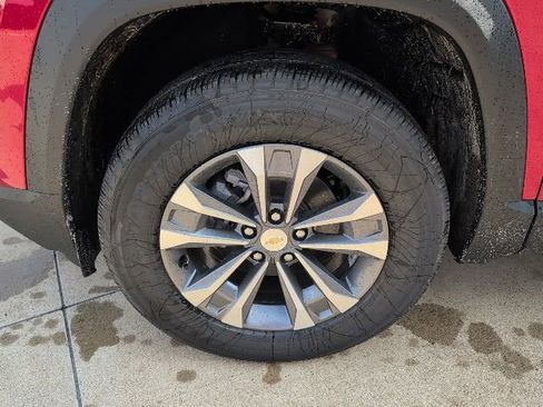 New 2026 Chevrolet Equinox LT w/ Safety and Technology Package FWD image 3