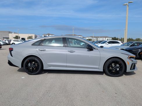New 2026 Kia K5 GT-Line image 4