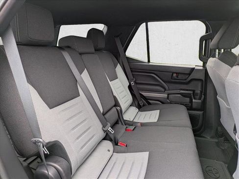 Certified 2025 Toyota 4Runner TRD Off Road image 18