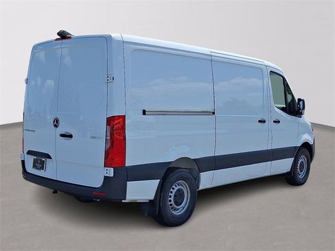 New 2025 Mercedes-Benz Sprinter 2500 image 5