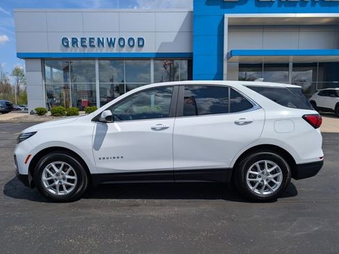 Used 2023 Chevrolet Equinox LT FWD image 2