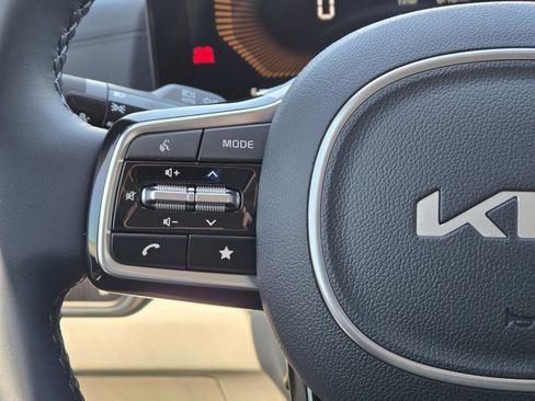 New 2026 Kia Carnival EX image 21