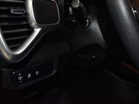 Used 2025 Kia Soul LX w/ LX Technology Package FWD image 24