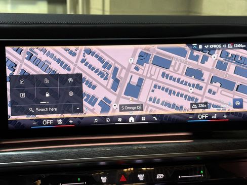 Used 2023 BMW 740i RWD image 19