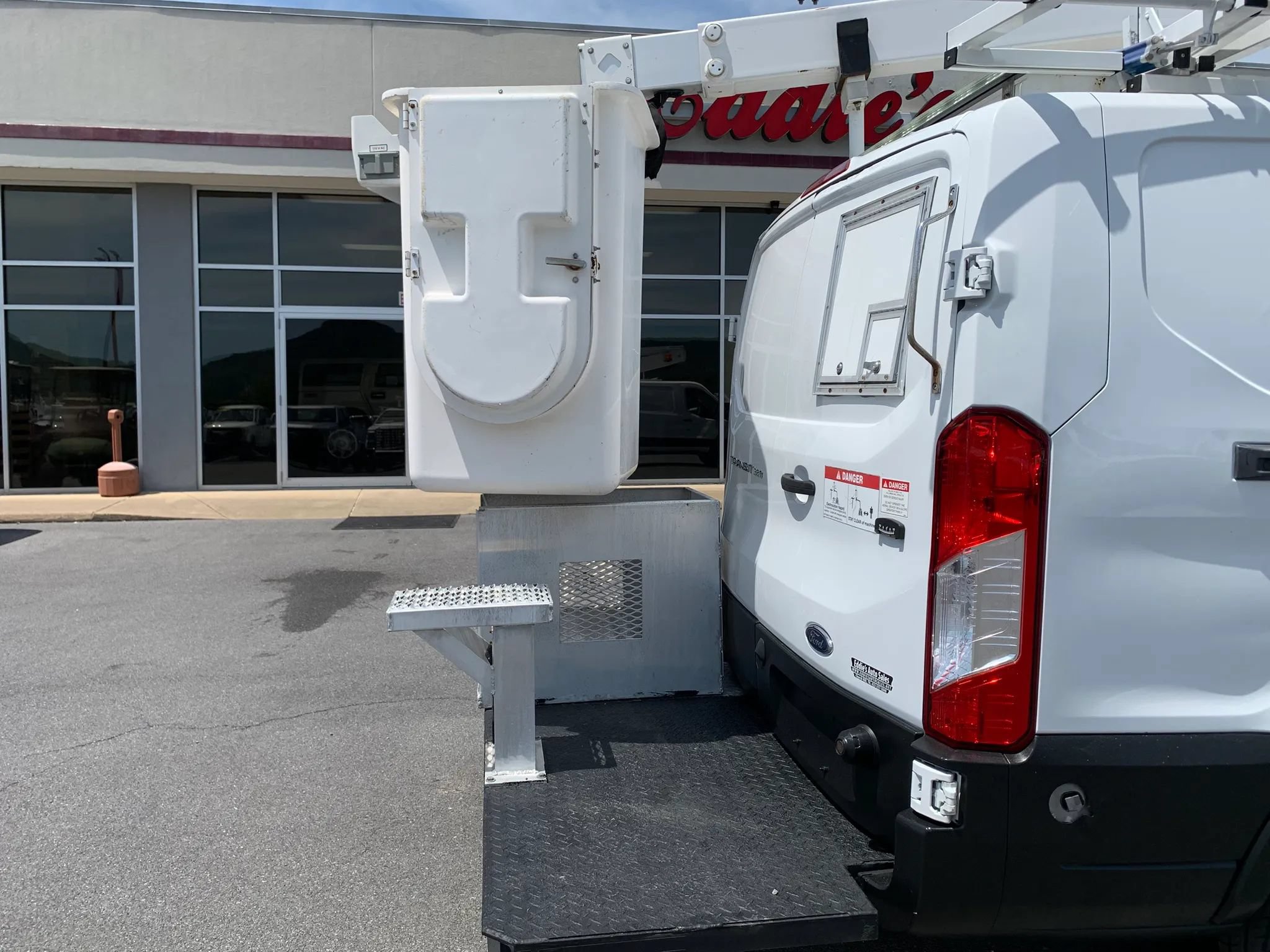 Used 2019 Ford Transit 350 148 Low Roof RWD image 26