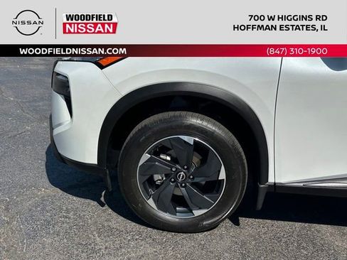 Certified 2024 Nissan Rogue SV w/ SV Premium Package AWD/4WD image 7