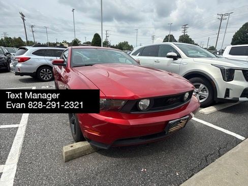 Used 2010 Ford Mustang GT RWD image 8