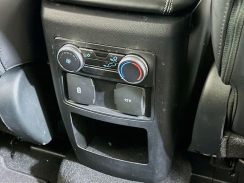 Certified 2021 Ford Explorer XLT w/ Equipment Group 202A image 17