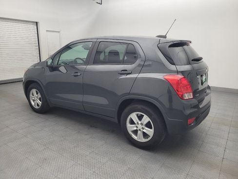Used 2020 Chevrolet Trax LS w/ Tint and Cruise Package FWD image 3