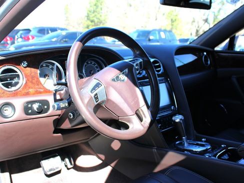 Used 2015 Bentley Flying Spur W12 image 17