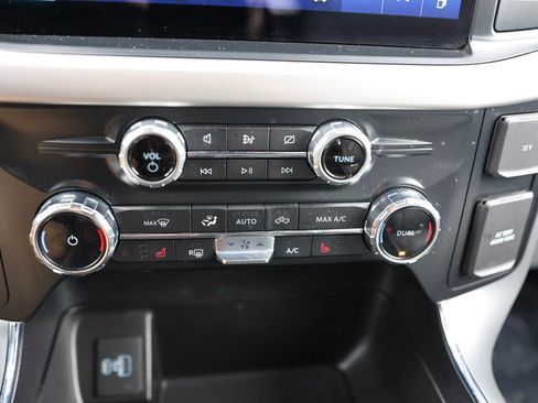 Certified 2022 Ford F150 XLT w/ Equipment Group 302A High image 28