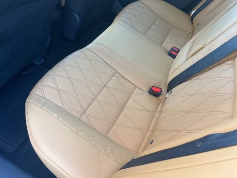 Used 2024 Nissan Sentra SV w/ SV Premium Package image 30