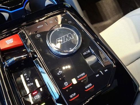 New 2026 BMW M5 Touring image 13