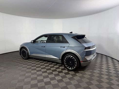 Used 2022 Hyundai Ioniq 5 Limited w/ Cargo Package image 8
