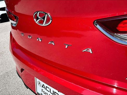 Used 2018 Hyundai Sonata Limited FWD image 10