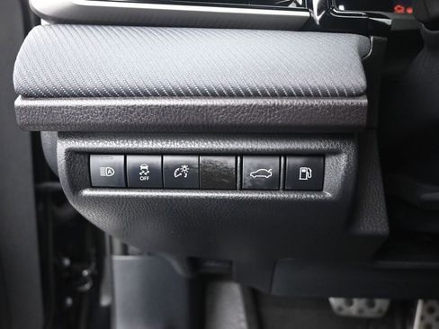 Used 2025 Toyota Camry SE w/ Convenience Package FWD image 13
