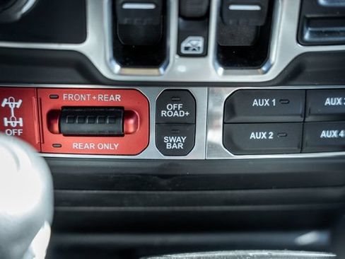 Used 2021 Jeep Wrangler Unlimited Rubicon AWD/4WD image 24