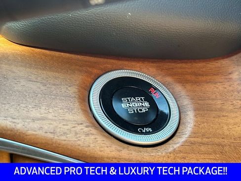 Used 2025 Jeep Grand Cherokee Summit AWD/4WD image 28