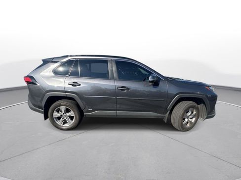 Used 2023 Toyota RAV4 XLE AWD/4WD image 5