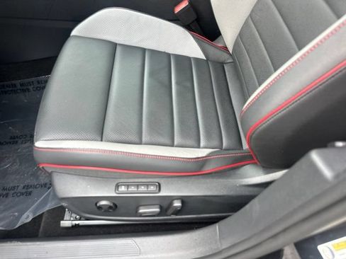 Used 2024 Volkswagen GTI SE FWD image 26