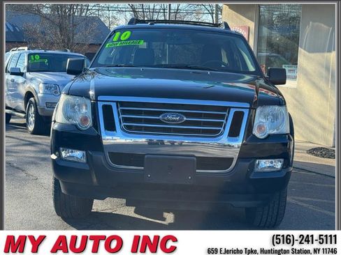 Used 2010 Ford Explorer Sport Trac XLT image 2