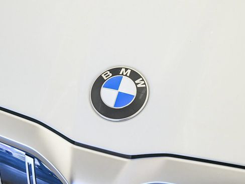 Used 2026 BMW 530i RWD image 8