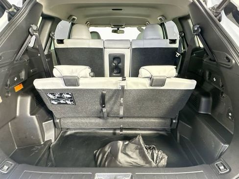 Used 2023 Mitsubishi Outlander SEL AWD/4WD image 29