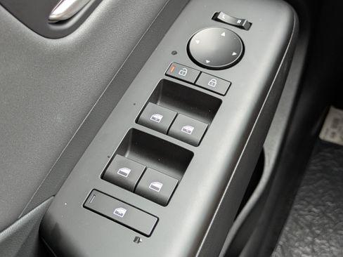 New 2026 Hyundai Kona SEL Premium FWD image 25