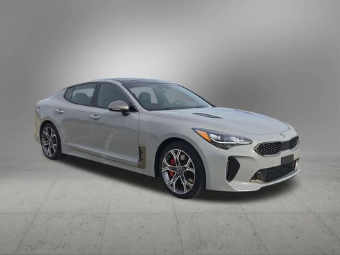 Used 2019 Kia Stinger GT1 image 8