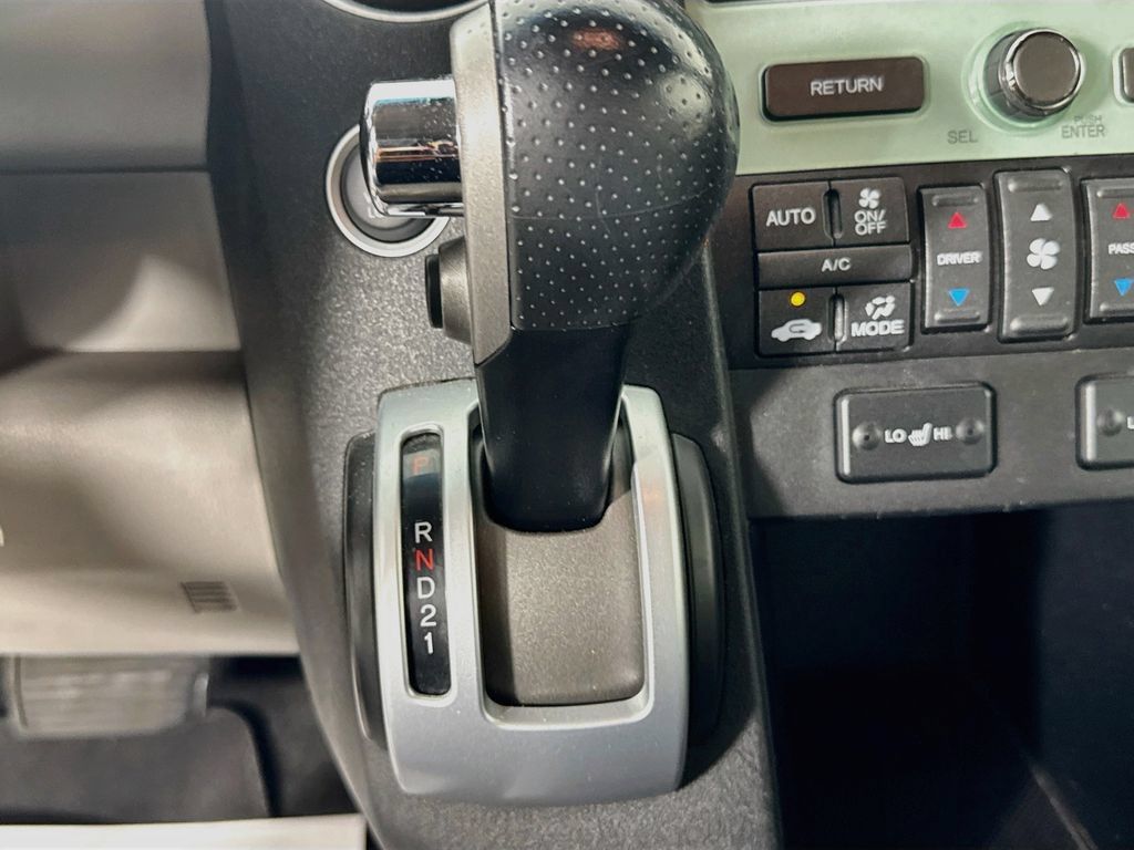Used 2011 Honda Pilot EX-L image 24